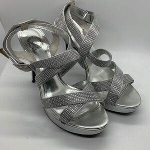 L Miller Beautiful Shoes  Silver Rhinestones Wrap Ankle 9M Sexy Dressy